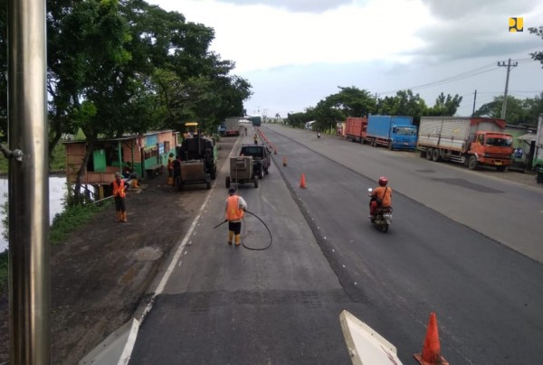Urat Nadi Transportasi, Kementerian PUPR Terus Tingkatkan Kemantapan Jalur Pantura