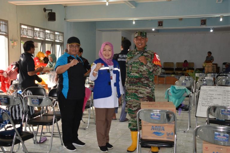 Penuhi Logistik Pengungsi, Gedung Muhammadiyah Cilacap Disulap Jadi Dapur Umum