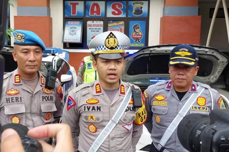 Agar Aman, Kasatlantas Polres Kudus Bagikan Tips Mudik