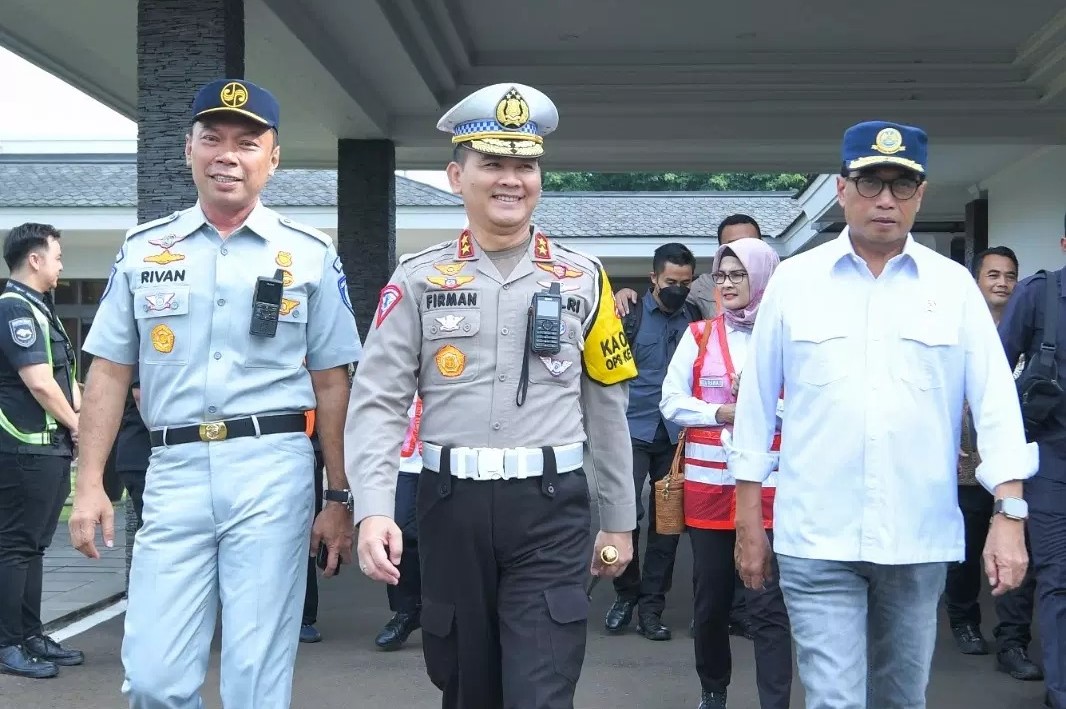 Kakorlantas Polri bersama Menhub Tinjau Pelaksanaan Arus Balik di Pelabuhan Bakauheni
