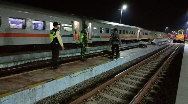 Jelang Lebaran, Polres Blora Tingkatkan Patroli Ke Stasiun Kereta
