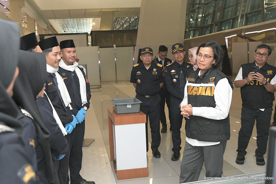 Sambut Mudik Lebaran, Menkeu Tinjau Layanan Bea dan Cukai di Bandara Soekarno-Hatta