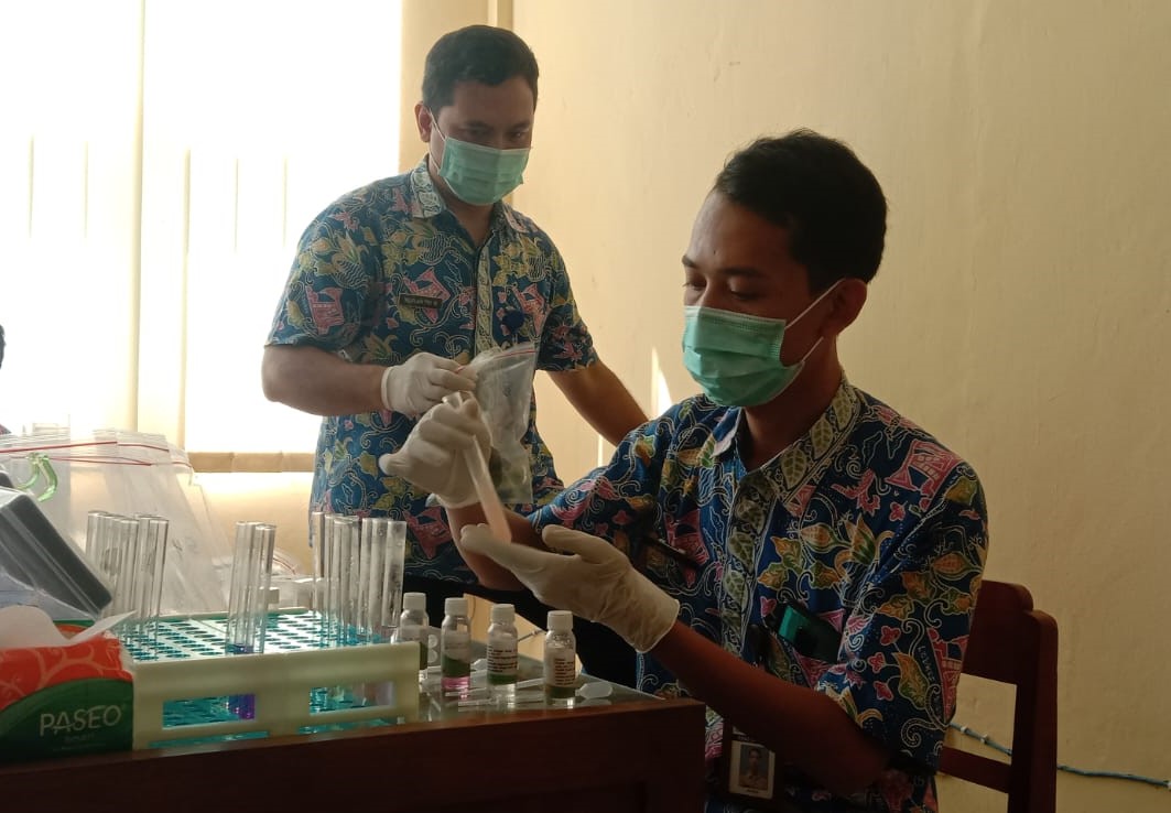 Masih Ditemukan Bahan Makanan Mengandung Pewarna Tekstil di Pasar Sido Makmur