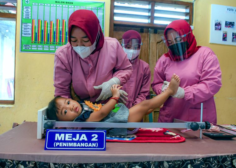Kemenkes Lengkapi 10 Ribu USG di Puskesmas dan 300 Ribu Antropometri di Posyandu