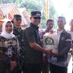 Bupati Kebumen Salurkan Bantuan Pangan Puluhan Ton Beras untuk Warganya