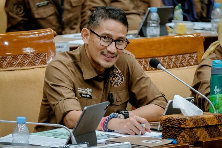 Kemenparekraf-DPR RI Bahas Kesiapan Pergerakan Wisnus Saat Libur Lebaran 2023