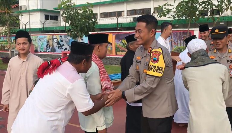 Kapolres Grobogan Pantau Pengamanan Salat Ied