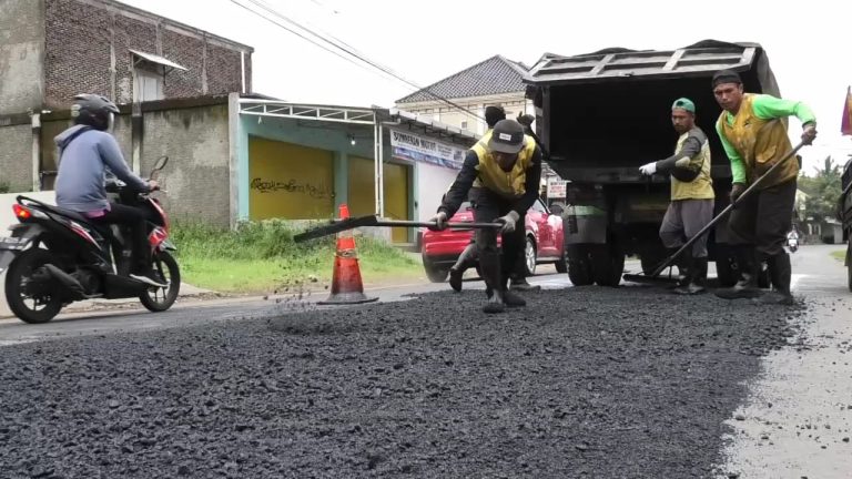 Bina Marga Jateng Kebut Perbaikan Jalur Poros Tengah Jawa
