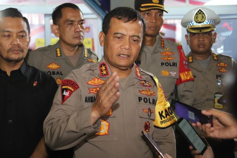 Kapolda Jateng dan Gubernur Ganjar Perkirakan Puncak Arus Mudik di Jateng Sudah Terlewati