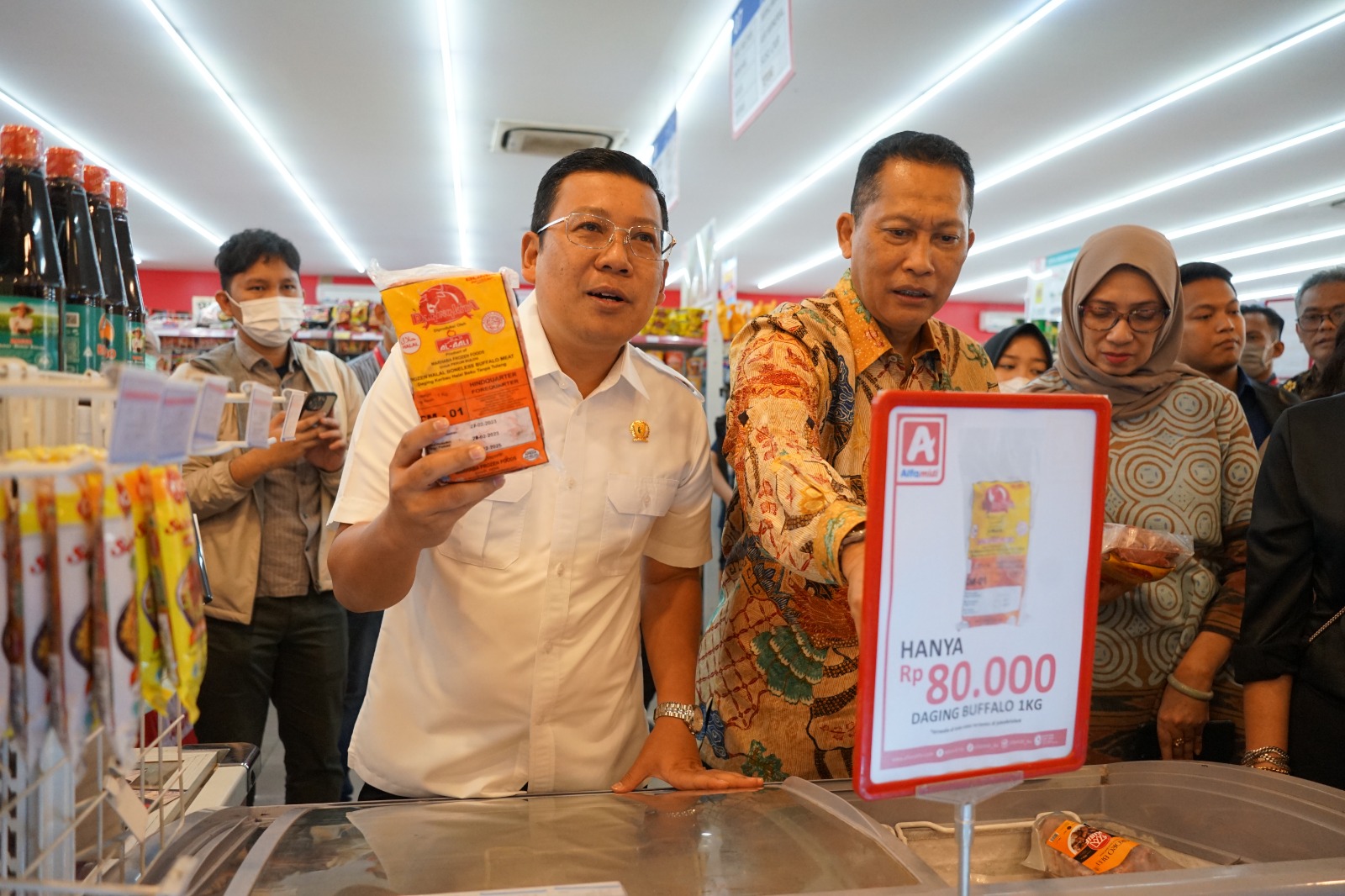 Badan Pangan Nasional Bersama Bulog Cek Distribusi Daging di Ritel, Pastikan Stok Daging Aman Jelang Lebaran