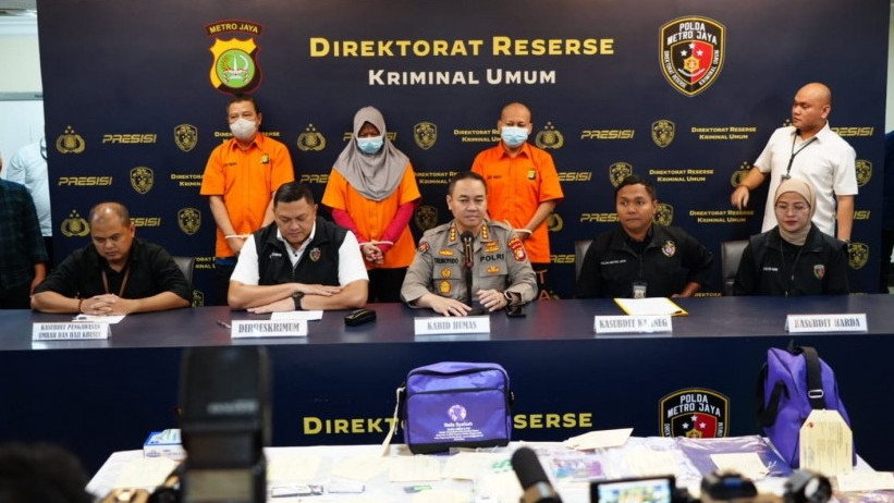 Konpres di Polda Metro Jaya terkait kasus penelantaran jemaah umrah PT NSWM