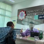 Layanan konsultasi di Kantor BPJPH, Jalan Pondok Gede, Pinang Ranti, Jakarta Timur.