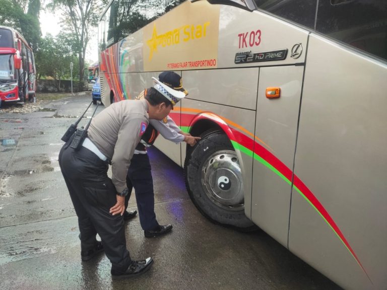 Meminimalkan Kecelakaan Saat Arus Balik, Puluhan Bus Dicek Kelayakannya