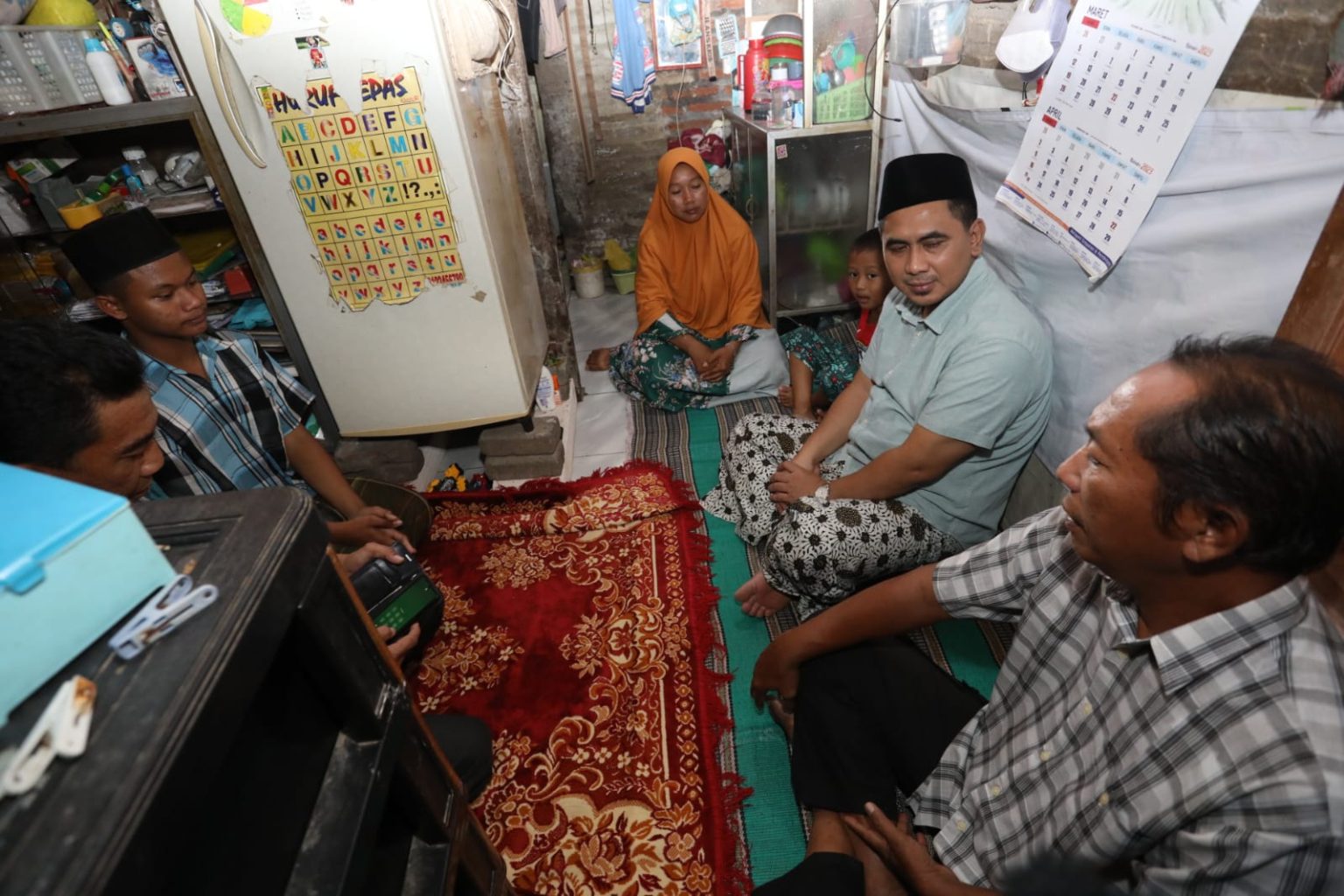 Dimintai Bantuan Pendidikan, Wagub Gus Yasin Datangi Rumah Srikatun