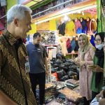 Kunjungi Pasar Kliwon, Ganjar: Geliat Ekonomi Masyarakat Meningkat Jelang Lebaran