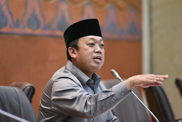 Nusron Wahid Minta KAI Antisipasi Peningkatan Penumpang pada Musim Lebaran 2023
