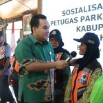 Ratusan Petugas Parkir Tepi Jalan di Blora Diminta Ramah Kepada Pemudik