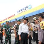 Tinjau Tol Kalikangkung, Menko PMK: Bawa Pengemudi Cadangan Cegah Kecelakaan