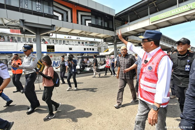 50 Persen Kendaraan Belum Balik dari Sumatera Menhub: Waspada Arus Balik di Akhir Pekan Ini