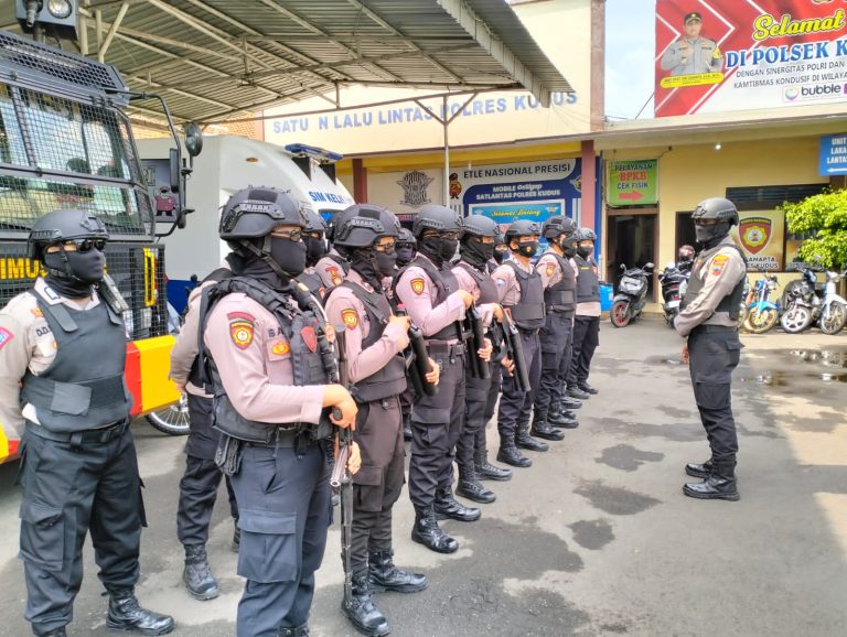 Menjelang Lebaran, Polres Kudus Terjunkan 90 Personel Jaga Keamanan