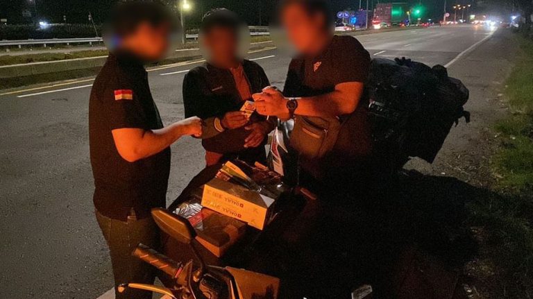 Bea Cukai Kudus Hentikan 2 Pemotor, Sita 68.880 Rokok Ilegal