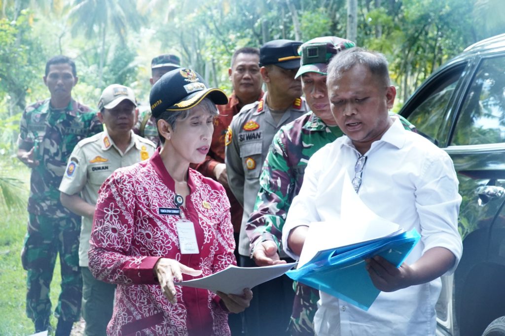 Pastikan Kantongi Izin, Pj Bupati Tinjau Tambak Udang Vename