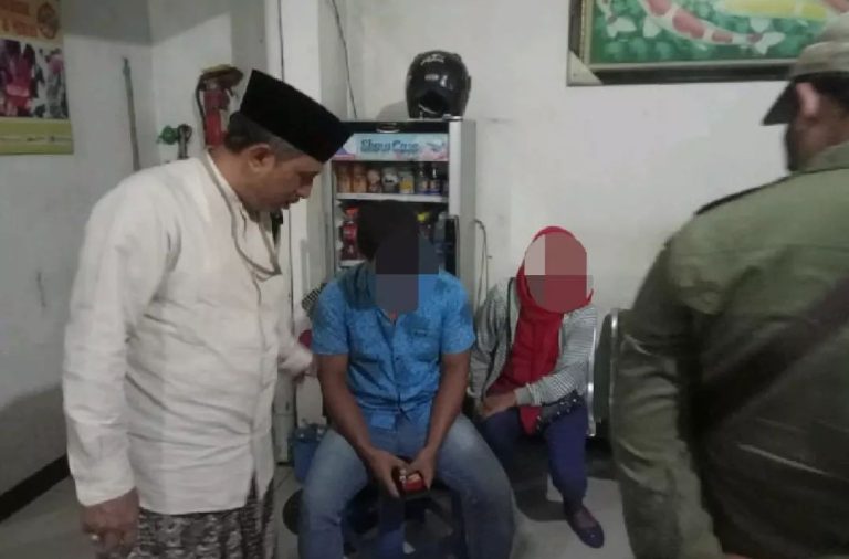 Ngamar di Hotel, Lima Pasangan Bukan Muhrim Diamankan Satpol PP