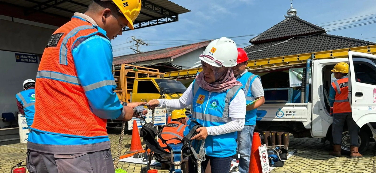 Sambut Idul Fitri 1444 H, Ratusan Personel PT PLN Disiagakan Mengamankan Kelistrikan