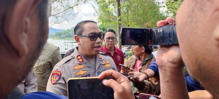 Kapolres Jelaskan Fungsi Call Center 110 dan WA Center Polres Kudus