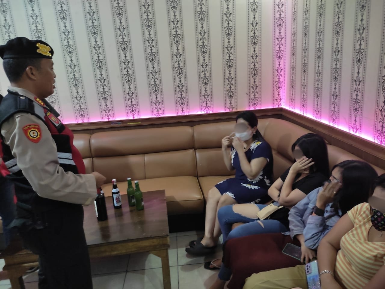 Nekat Buka di Bulan Ramadhan, Lokasi Karaoke di Jati Ditindak Polisi