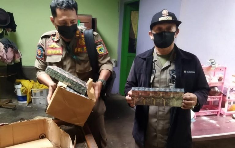 Satpol PP Temukan Ribuan Rokok Ilegal Beredar di Batang