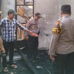Polisi Periksa TKP Kebakaran Rumah di Purbalingga