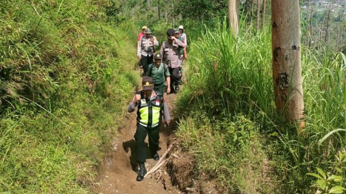 Kapolsek Sawangan Pimpin Patroli Jalur Pendakian Wisata Gunung Merbabu