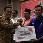 Serahkan Bantuan Keuangan Parpol, Mansur Minta Digunakan dengan Baik