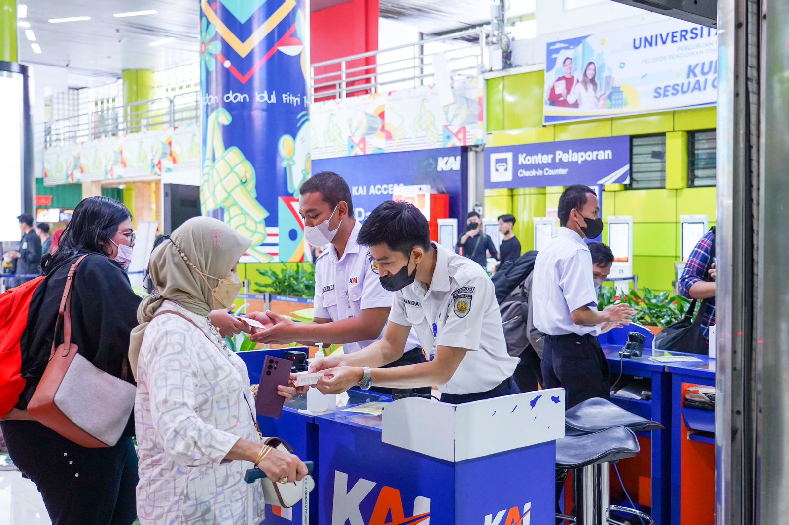 Jelang Akhir Libur Sekolah, Terjadi Lonjakan Pemesan Tiket KA Jarak Jauh
