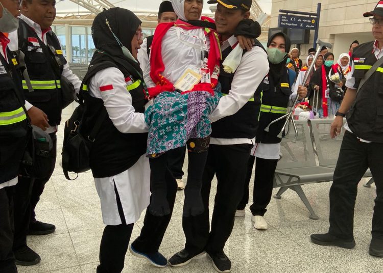 Kemenkes Siagakan TKB di 2 Bandara, Antisipasi Kegawatdaruratan Jemaah