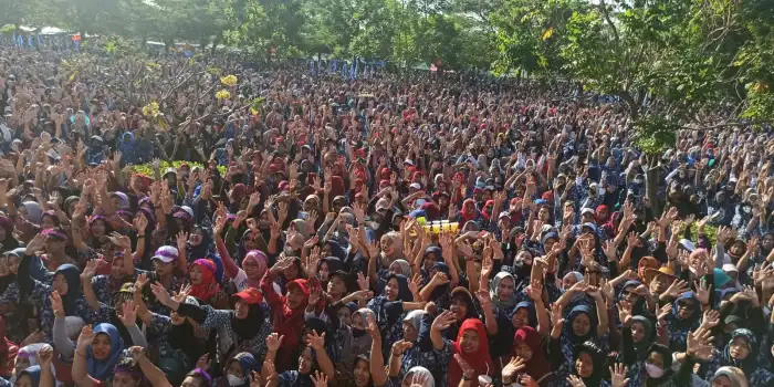 Tolak RUU Kesehatan, 11.176 Buruh Rokok di Kudus Gelar Aksi Simbolis
