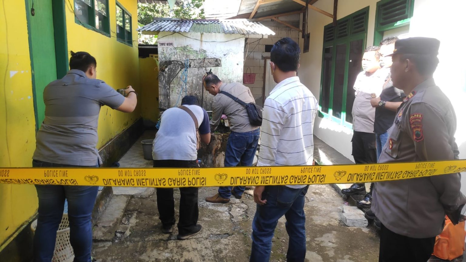 Lansia Karangmoncol Gantung Diri di dalam Sumur, Polisi Periksa TKP