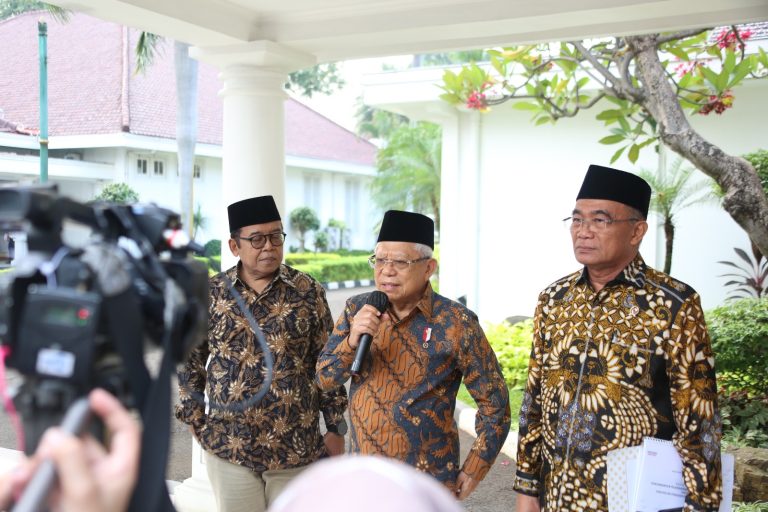 Tanggapi KPK Periksa Kantor Kemensos, Wapres Tegaskan Komitmen Kawal Pengawasan Bansos