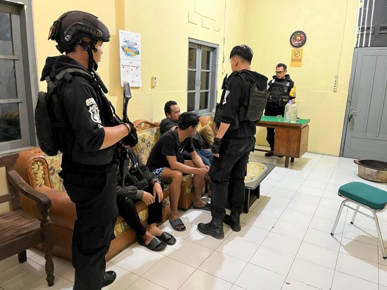 Mabuk dan Ganggu Jalan, Empat Warga Laweyan Diamankan Tim Sparta