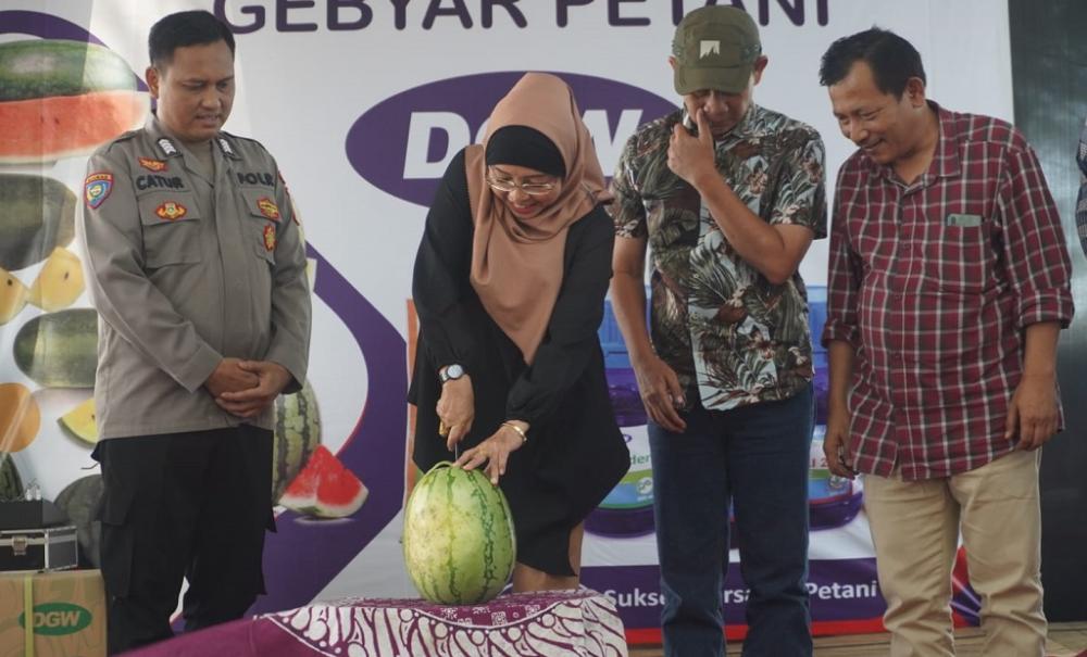 Syukuran Hasil Panen, Pemkab Batang Gelar Festival Buah Semangka