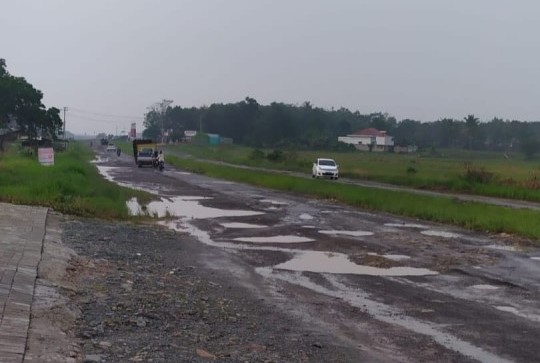 Kementerian PUPR Siap Perbaiki Ruas Jalan Simpang Korpri - Purwotani di Lampung Selatan