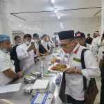 Kadaker Makkah Khalilurrahman tinjau kesiapan dapur katering di Makkah.