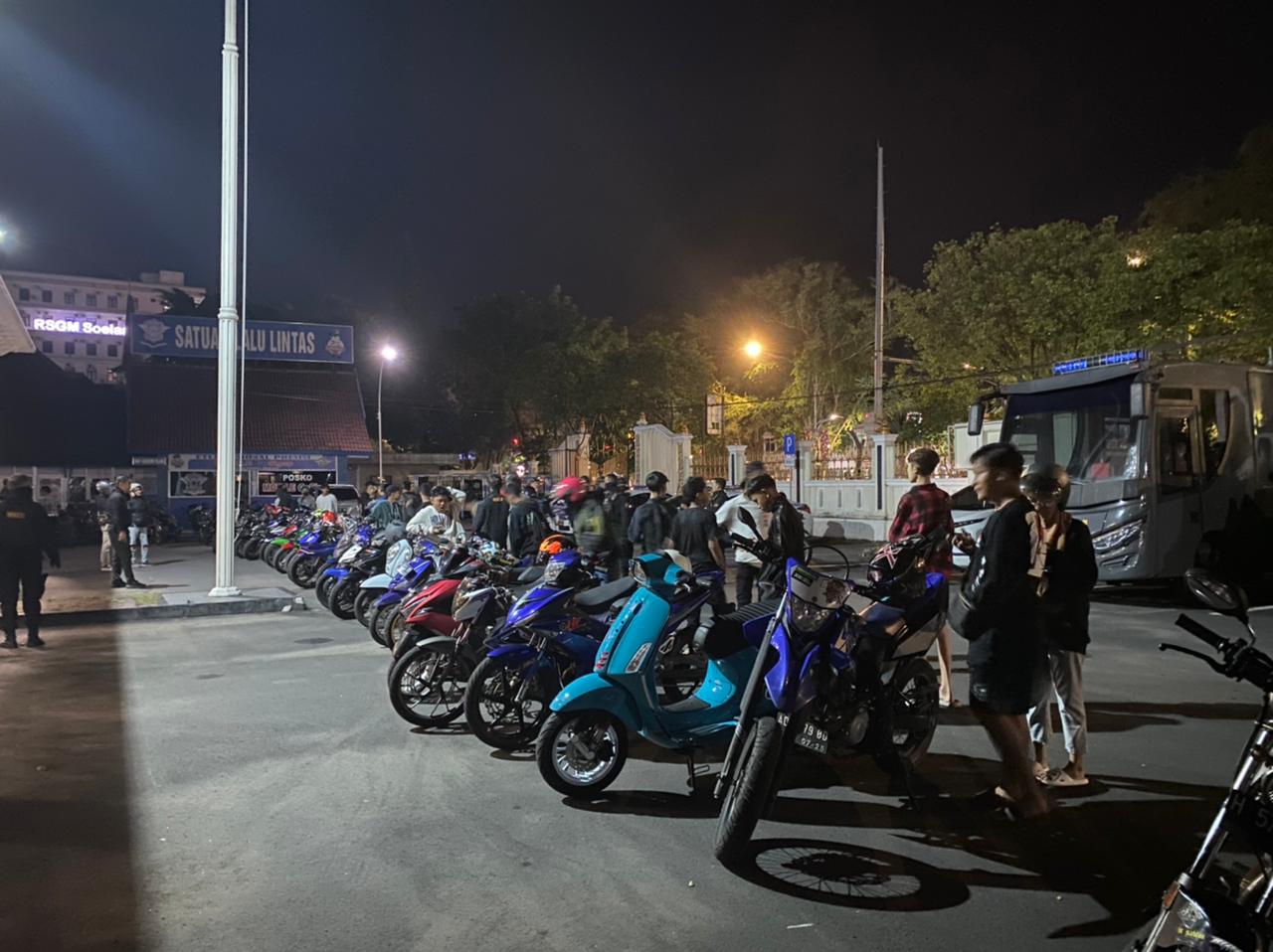 Razia Knalpot Brong, Polresta Surakarta Amankan 196 Sepeda Motor