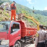 Curah Hujan Tinggi, Talud Rumah Warga Banyubiru Longsor