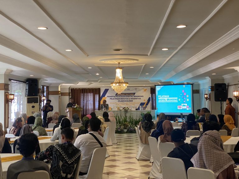 Tingkatkan Kompetensi Pelaku Pariwisata, Pemkab Gelar Pelatihan Digital Branding