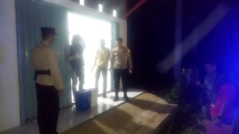 Polsek Rembang Sita 30 Liter Tuak dari Warung di Desa Losari