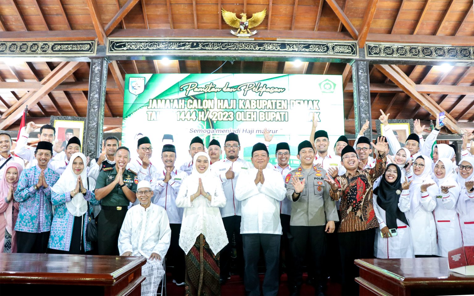1.706 Calon Jemaah Haji Tahun 2023 Resmi Dilepas Bupati Demak
