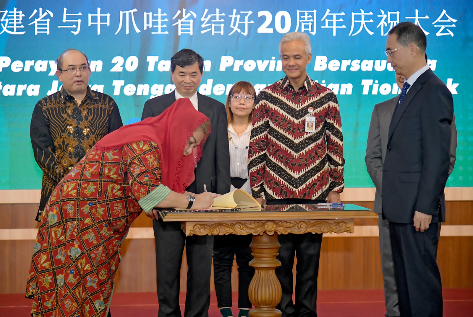 Mbak Ita Tanda Tangani Kerja Sama Lanjutan dengan Pemkot Fuzhou