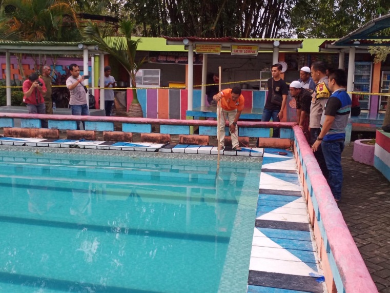 Bocah 8 Tahun di Grobogan Tewas Tenggelam di Kolam Renang Dewasa